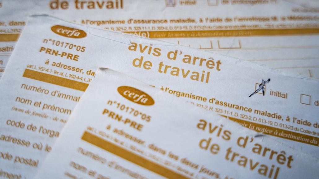 Congés payés acquis pendant un arrêt maladie le gouvernement réforme les règles via un